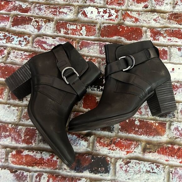 Echo brand danish, design, black leather ankle boots - Picture 1 of 9